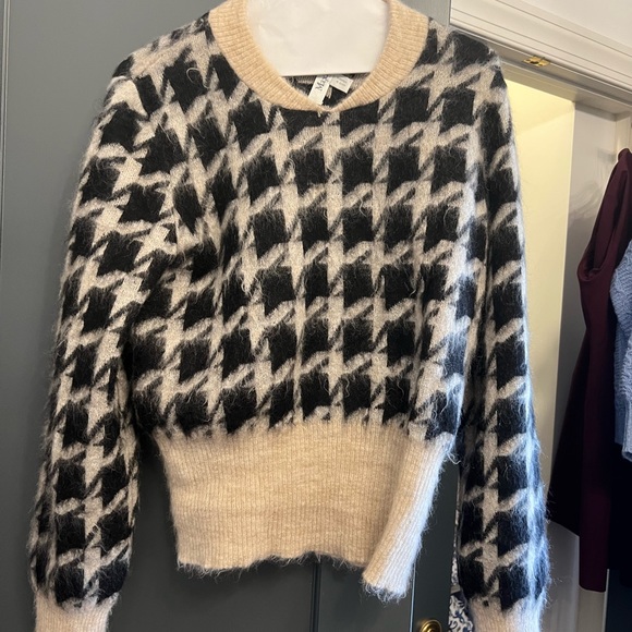 MaxMara Houndstooth Mohair Sweater - Picture 2 of 6